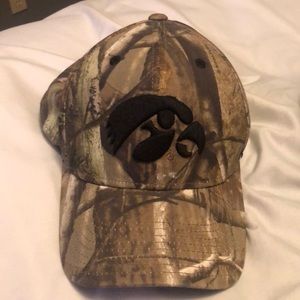 Iowa hawkeyes camo hat